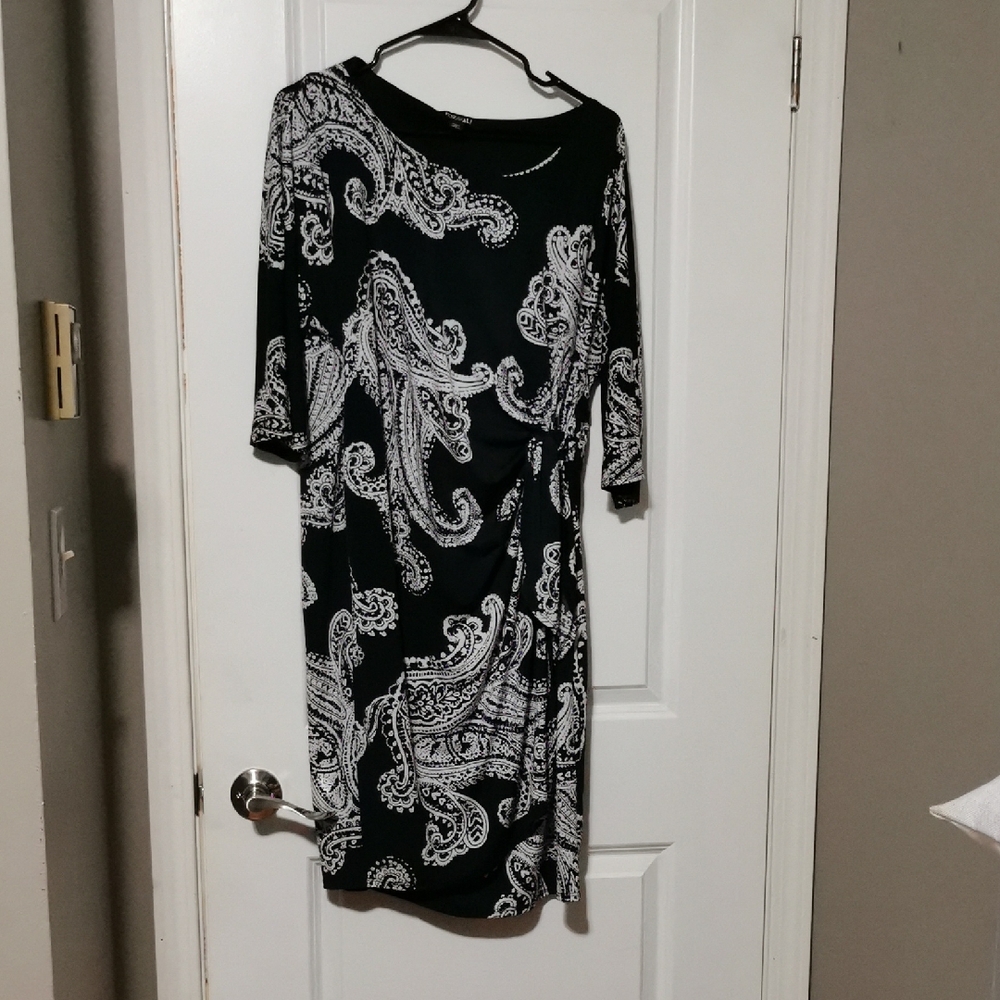 Roz & Ali Black and White Paisley Faux-Wrap Midi Dress with Side Tie